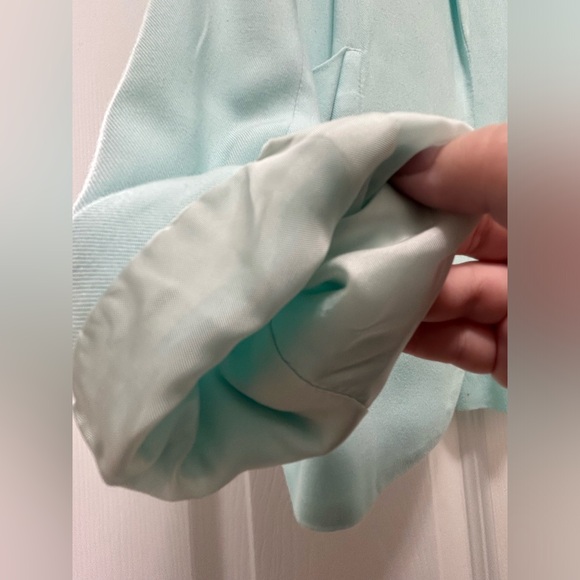 Aritzia Talula Blazer - Picture 7 of 8